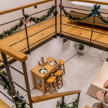 Nem Home, Amazing 1 Bedroom House * חאניה