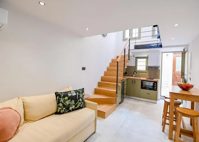 Vakantiehuis Nem Home, Amazing 1 Bedroom House *