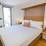 Nem Home, Amazing 1 Bedroom House Prázdninový dům *