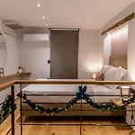 Nem Home, Amazing 1 Bedroom House